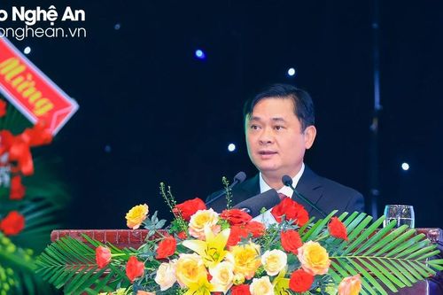 Hội Nông dân Nghệ An phải thể hiện rõ hơn vai trò thúc đẩy sự thay đổi tư duy sản xuất của người nông dân thích ứng với điều kiện mới