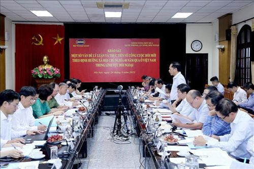 Bộ Ngoại giao làm việc với Đoàn khảo sát của Nhóm 4 tổng kết 40 năm đổi mới