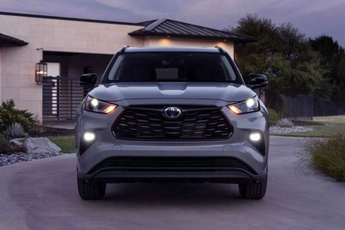 SUV 7 chỗ bán chạy nhất của Toyota chốt giá hơn 930 triệu đồng