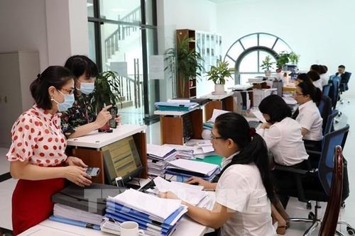 Ứng dụng công nghệ trong giải quyết thủ tục hành chính