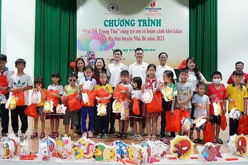 Phối hợp tổ chức Trung thu cho trẻ em huyện Nhà Bè