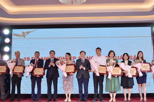 Công ty Traphaco Sa Pa được trao Bảng vàng doanh nghiệp khoa học - công nghệ sáng tạo xuất sắc năm 2023