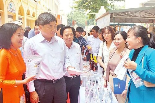 Gắn kết du lịch nông nghiệp với tiêu thụ sản phẩm OCOP