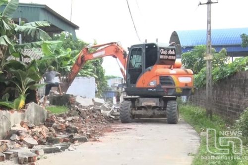 Hùng Sơn: Đảng viên tiên phong để đường rộng, đẹp