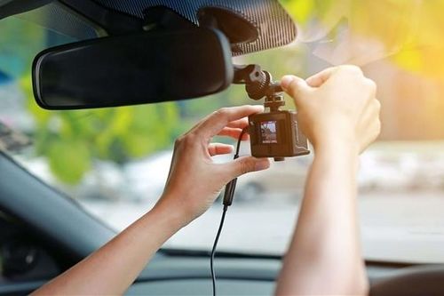 Camera hành trình: bắt buộc hay khuyến khích?