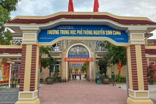 Kỷ luật Hiệu trưởng sau vụ lộ đề thi học kỳ lớp 12 ở Huế