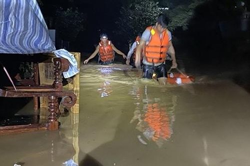 Công an tỉnh Nghệ An tập trung ứng phó và khắc phục hậu quả của lũ lụt