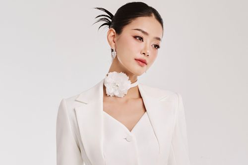 Á hậu Bùi Khánh Linh khoe vẻ quyền lực với trang phục Lê Ngọc Lâm