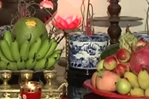 Hai khung giờ đẹp nhất lên hương cúng rằm tháng 8 âm lịch, thứ Sáu 29/9/2023 để cầu mọi việc đắc linh ứng