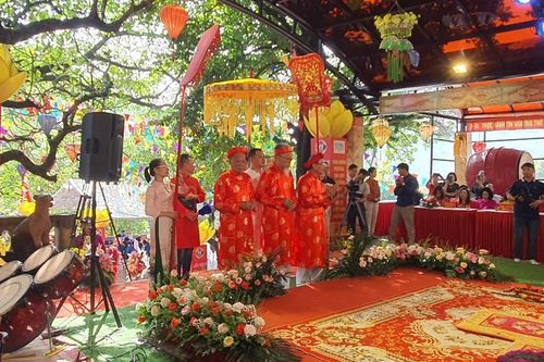 Nhiều sự kiện văn hóa đặc sắc diễn ra tại Đền Sinh - Đền Hóa