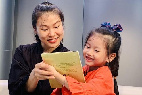 Nhà văn May: 'Một miếng trăng ngon' - hành trình tìm lại hương vị Trung thu