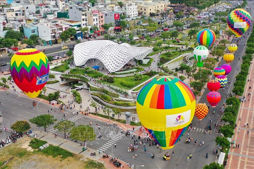 Đi họp để dự hội