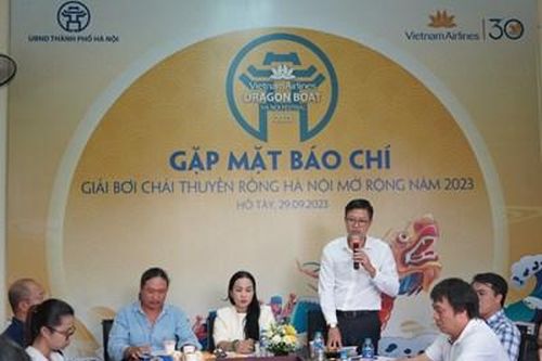 Gần 40 đội tuyển tham gia Giải Bơi chải thuyền rồng Hà Nội mở rộng 2023