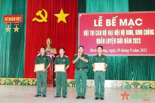 Sư đoàn 7 trao giải hội thi cán bộ đại đội bộ binh, binh chủng huấn luyện giỏi