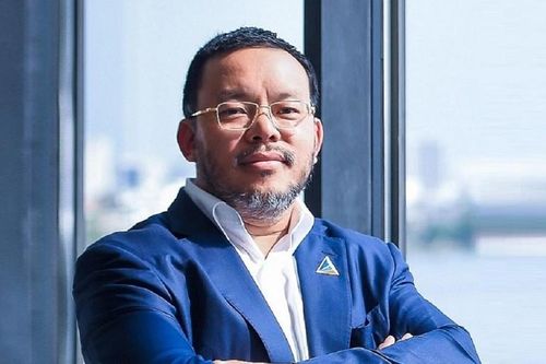 Điều gì khiến Chủ tịch, CEO Tập đoàn Đất Xanh đồng loạt bán cổ phiếu?