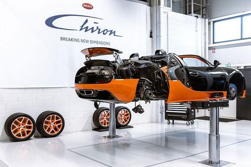 Bugatti Chiron hơn 70 tỷ đồng mua đã khó, phí 'nuôi' xe còn khó hơn