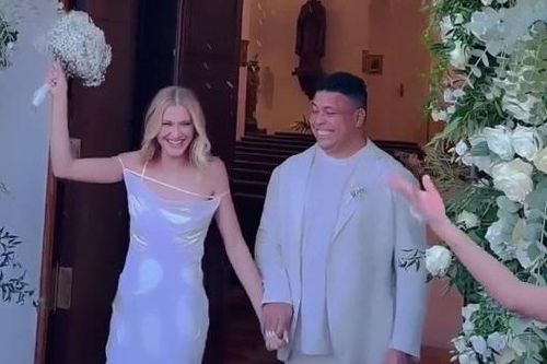 'Người ngoài hành tinh' Ronaldo kết hôn lần thứ tư