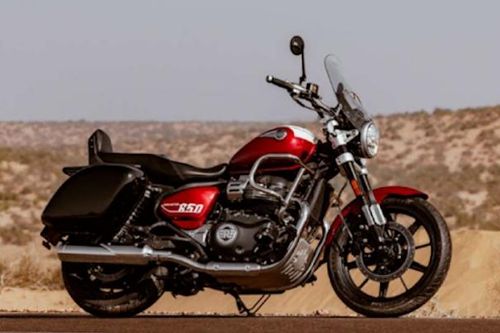 Cận cảnh 2023 Royal Enfield Super Meteor 650 có giá bán hơn 196 triệu đồng