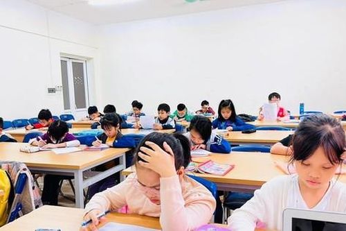 Chèn môn liên kết vào giờ học chính khóa: Trên cấm, dưới lách
