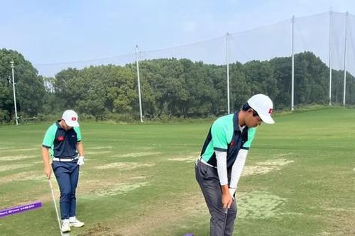 Asiad 19: Khánh Hưng, Anh Minh vượt cắt, đội golf nam lọt tốp 10 nội dung đồng đội