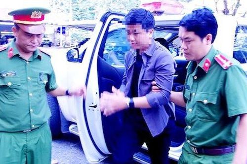 Tạo nhiều tài khoản ảo để chiếm đoạt gần 700 triệu đồng của công ty