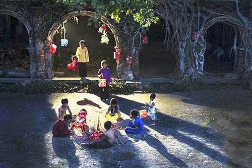Trung thu thời xa vắng