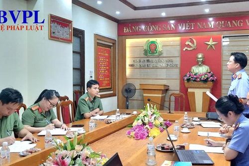 Trực tiếp kiểm sát tại Phòng Quản lý xuất nhập cảnh Công an tỉnh Quảng Ninh