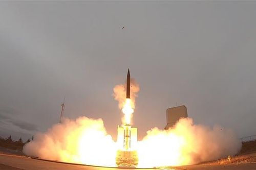 Đức ký 'thỏa thuận lịch sử' mua hệ thống phòng thủ tên lửa của Israel
