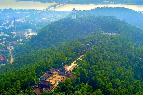 Đến Phượng Hoàng Trung Đô nhớ công lao to lớn của Anh hùng áo vải