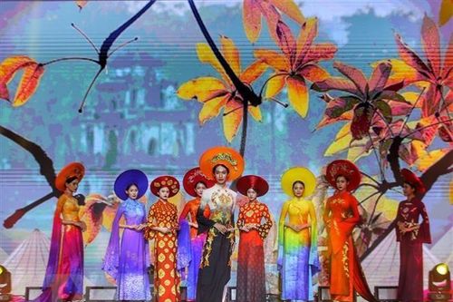 Nhiều trải nghiệm hấp dẫn tại Festival Thu Hà Nội thu hút du khách