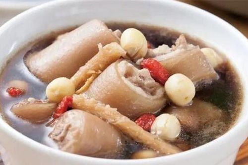 Bộ phận bổ nhất của con lợn giàu protein gấp 2 lần thịt, nhiều canxi hơn xương sườn, thêm collagen ngăn ngừa lão hóa