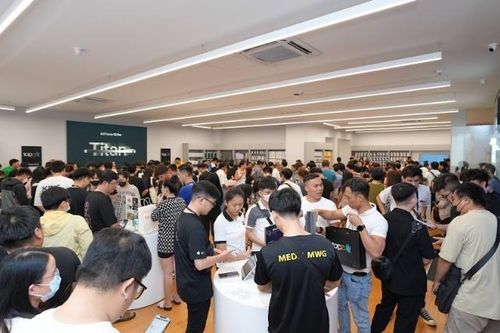 TopZone và Thế Giới Di Động chính thức mở bán iPhone 15 series