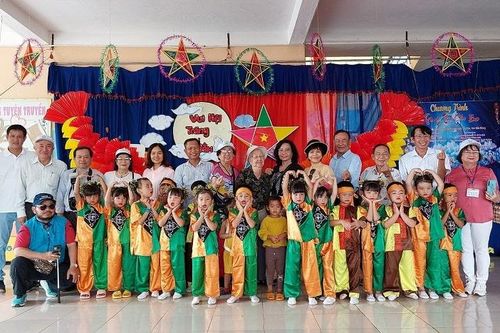 Hiệp hội Doanh nghiệp Đắk Nông mang yêu thương đến thiếu nhi vùng biên