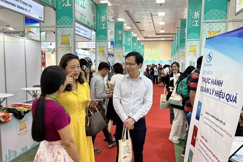 Đoàn doanh nghiệp VACOD mở rộng cơ hội hợp tác tại Triển lãm Chiết Giang 2023