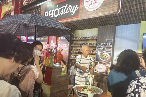 Chính thức khai mạc Festival Thu Hà Nội 2023 - 'Thu Hà Nội - Đến để yêu'