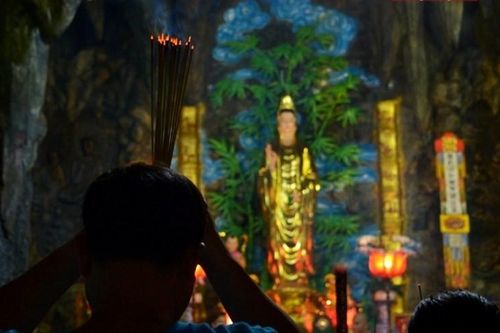 Bồ-tát đi rồi...