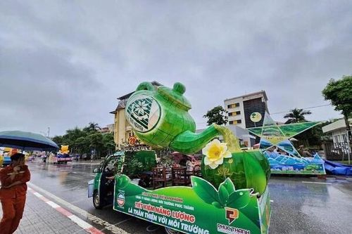 Đêm hội Trung thu trên quê hương 'xứ trà' Thái Nguyên 2023 đậm dấu ấn bảo vệ môi trường xanh