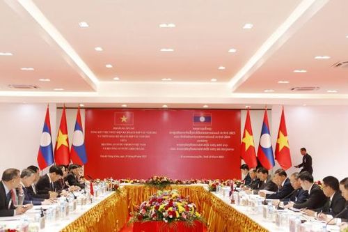 Hội đàm cấp cao giữa Bộ Công an Việt Nam và Bộ Công an Lào