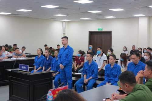 Xét xử đối tượng cầm đầu đường dây đánh bạc hàng trăm tỷ đồng