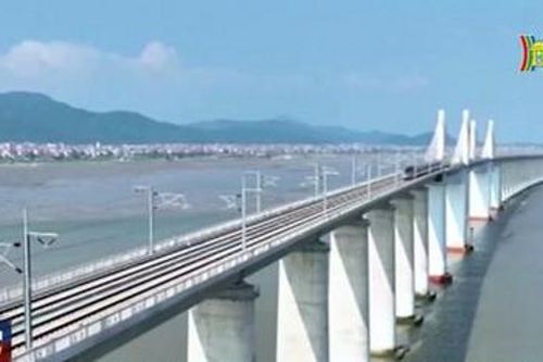 Trung Quốc khánh thành tuyến đường sắt cao tốc vượt biển