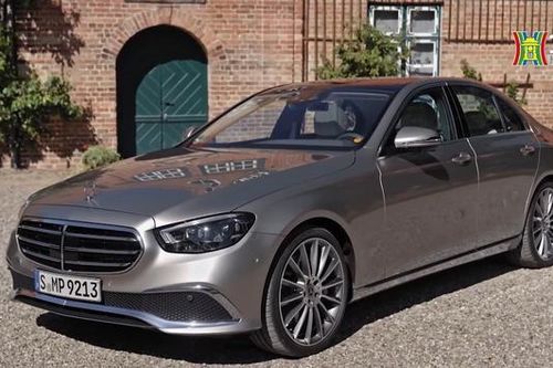 Gọi sửa chữa hơn 11.000 xe Mercedess E-Class trên toàn cầu