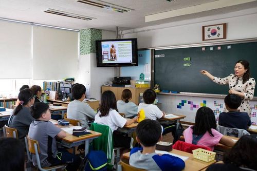 Bộ Giáo dục Hàn Quốc cấm phụ huynh ghi hình buổi học