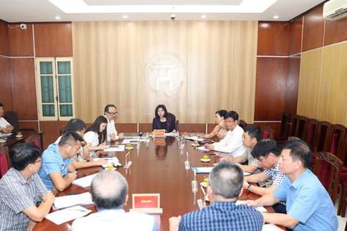 Phó Chủ tịch Thường trực HĐND thành phố Phùng Thị Hồng Hà tiếp công dân tháng 9-2023