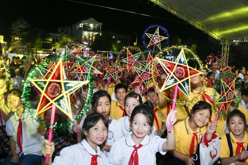'Đêm hội Trăng rằm' Tết Trung thu 2023 dành cho 1000 trẻ em huyện Ba Vì