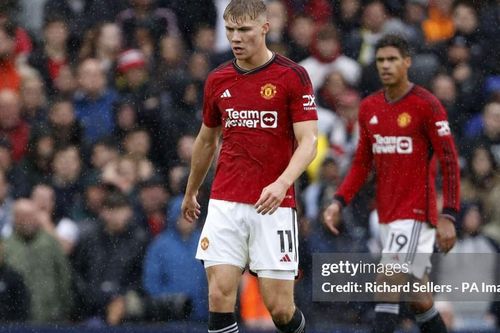 Kết quả bóng đá Anh: Thành Manchester thất thủ, Arsenal nối dài mạch bất bại