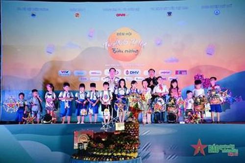 Đem Tết Trung thu đến đảo xa