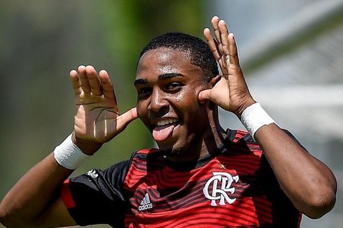 MU tranh giành thần đồng Brazil với Chelsea