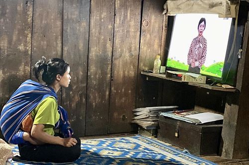 Giảm nghèo thông tin cho bà con người dân tộc thiểu số