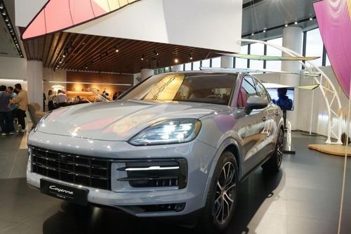 Cận cảnh Porsche Cayenne S Coupe 2024 vừa ra mắt tại Việt Nam