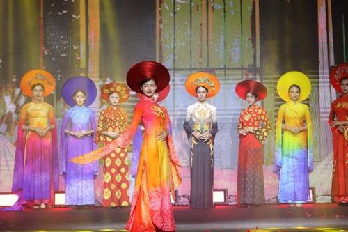 Đặc sắc chương trình khai mạc Festival Thu Hà Nội năm 2023